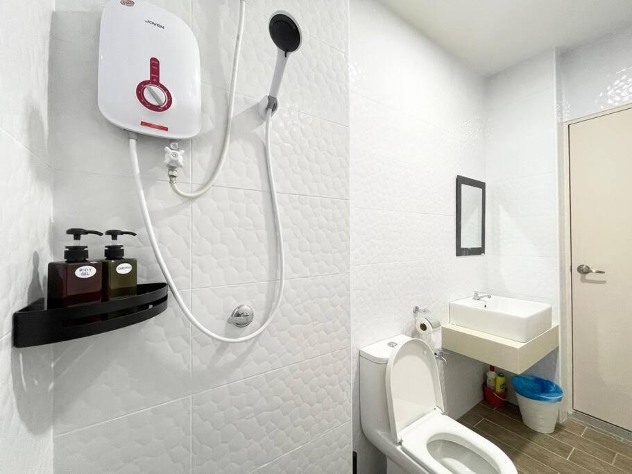 Quartz Near To Jonker Walk With Infinity Pool Cozy 3B2B Malacca Exterior foto